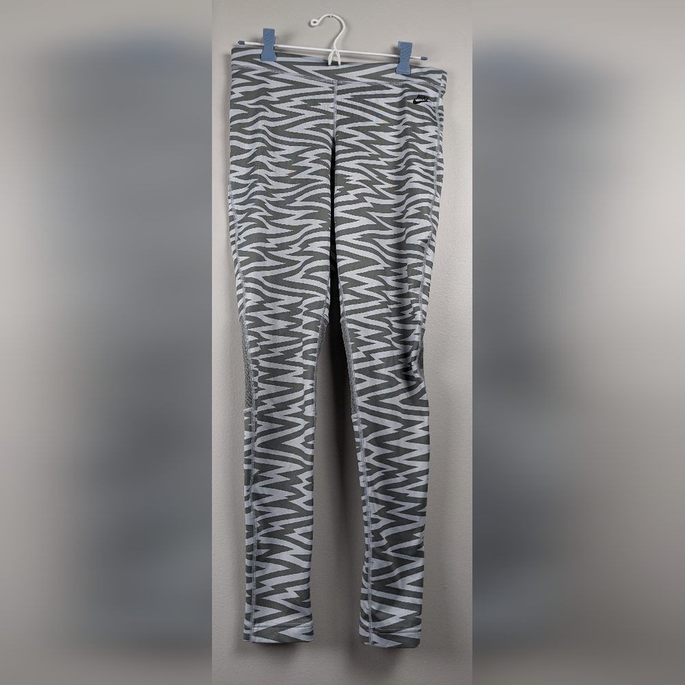 Nike Women's All Over Print AOP Striped Leggings Small Gray